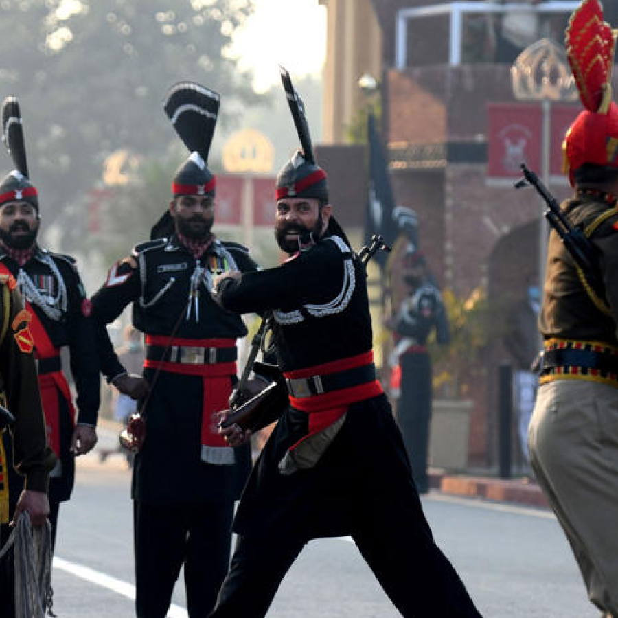 Ceremony at the India-Pakistan border